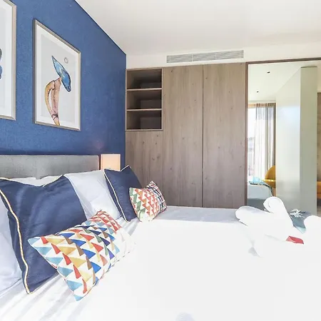 Apartment Modern Parliament By Homing